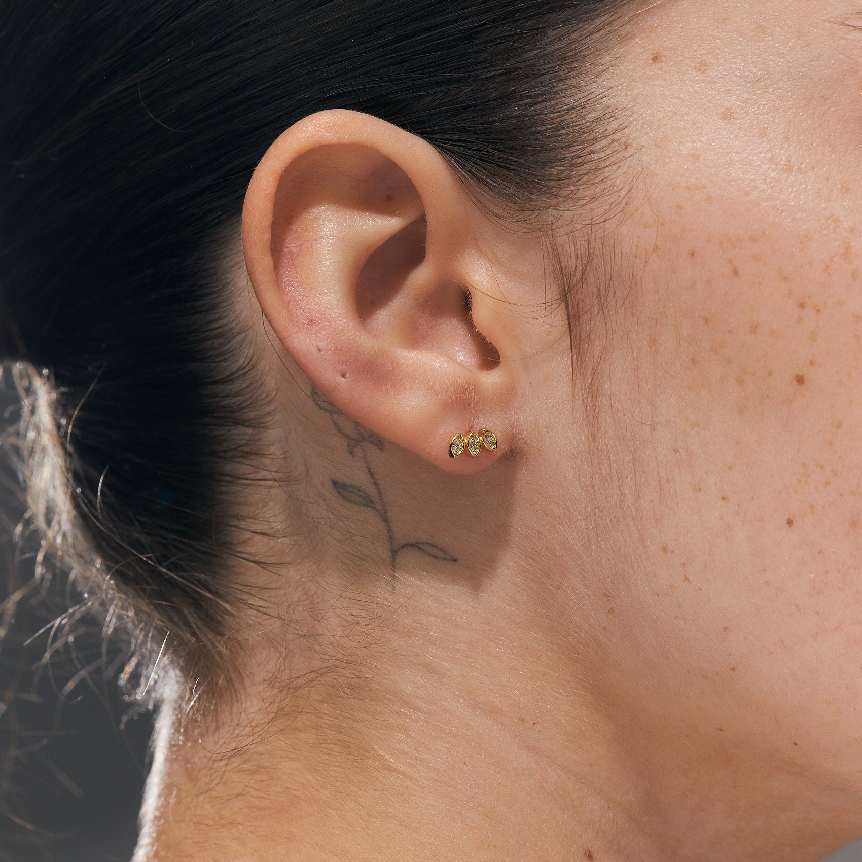 עגילי פלור ציפוי זהב