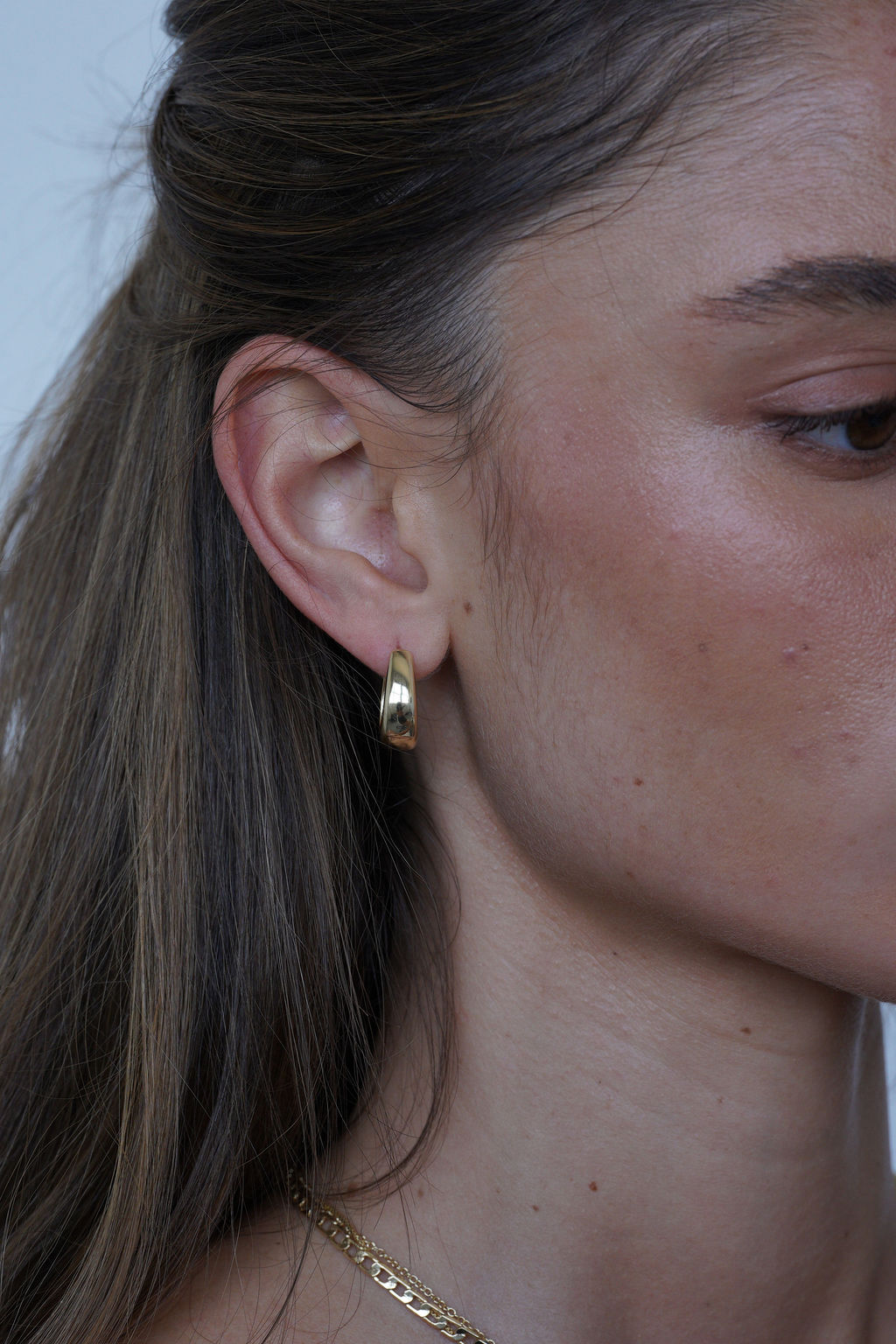 עגילי חישוק סאשה ציפוי זהב