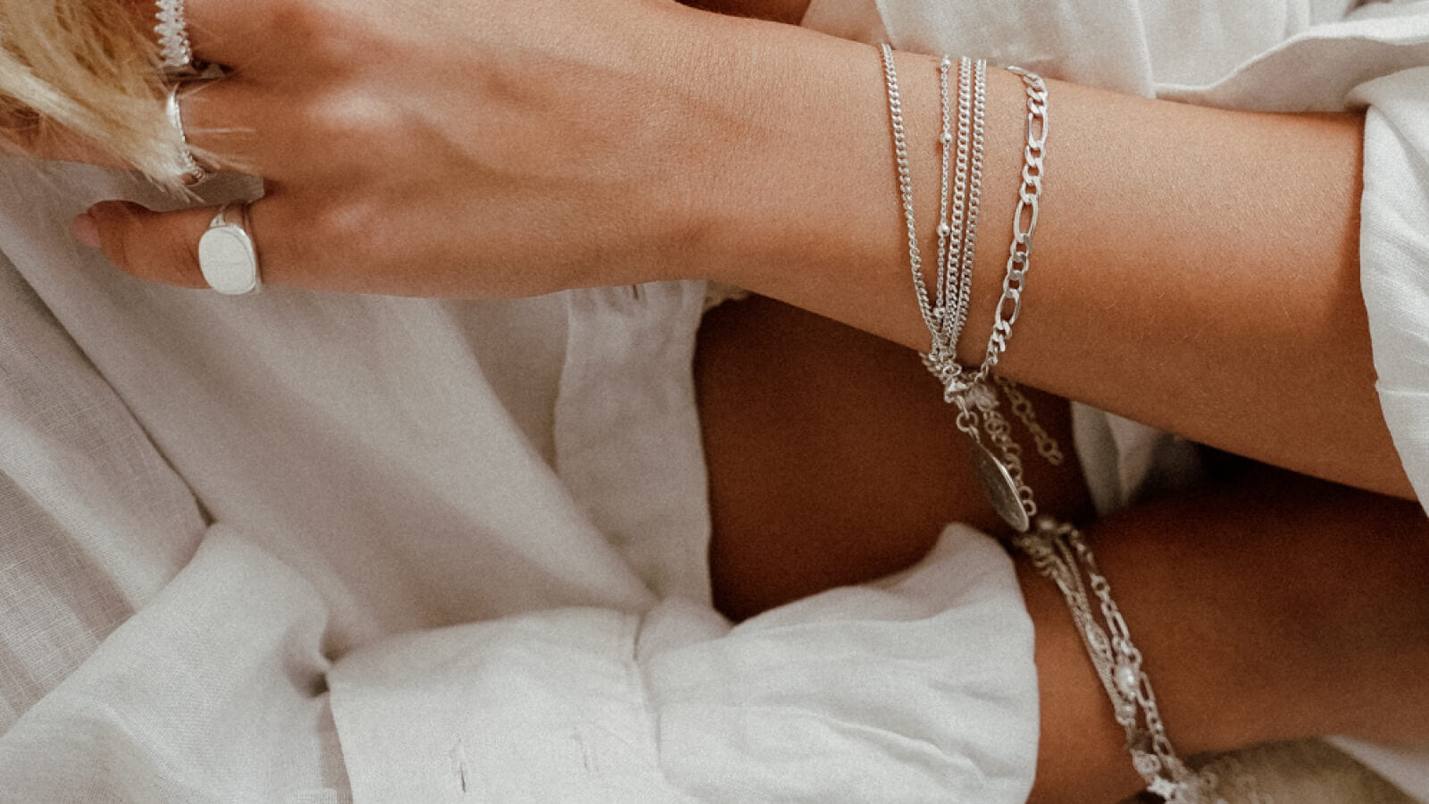 צמידים מיוחדים לאישה