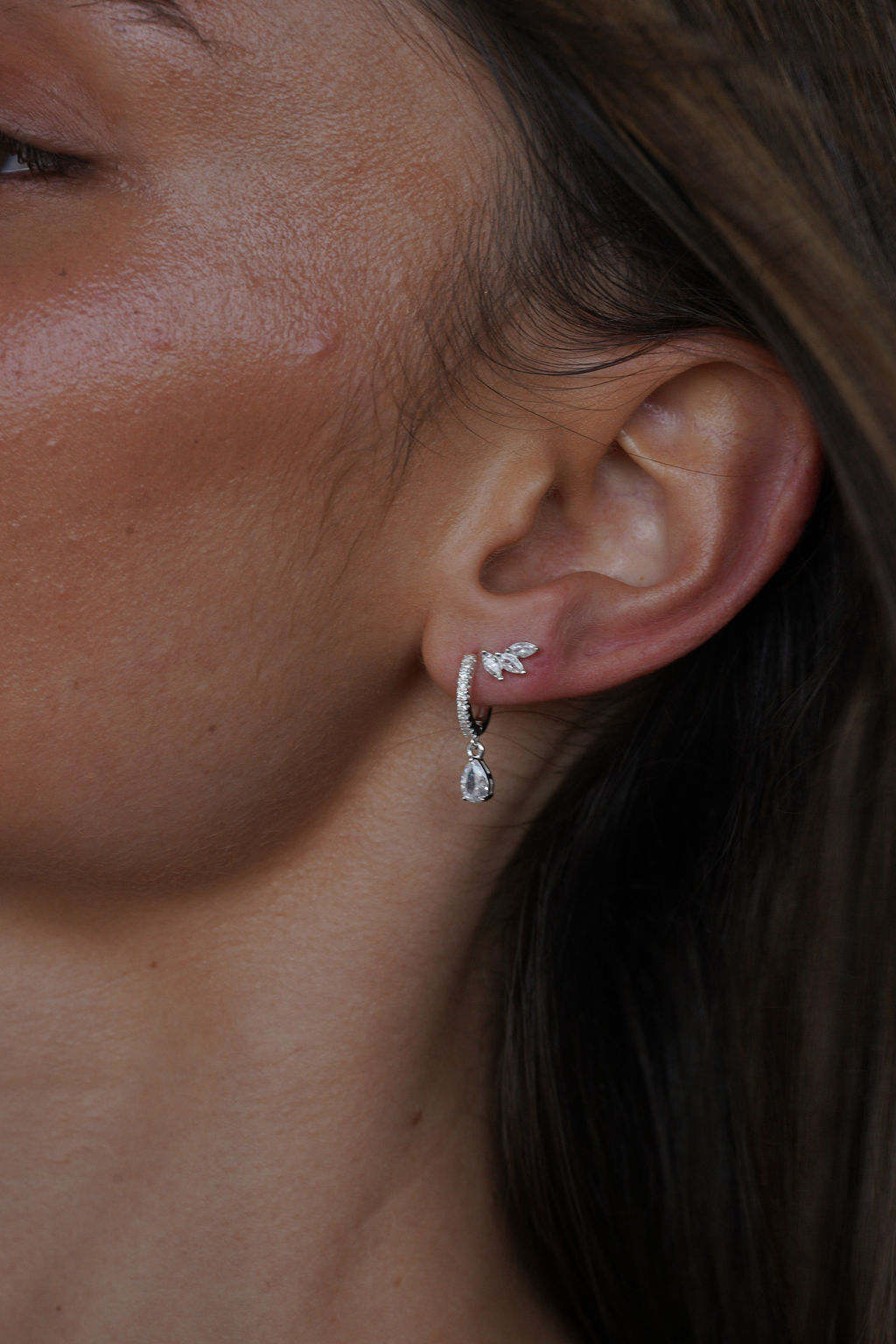 עגילי חישוק אמה-לי ציפוי כסף