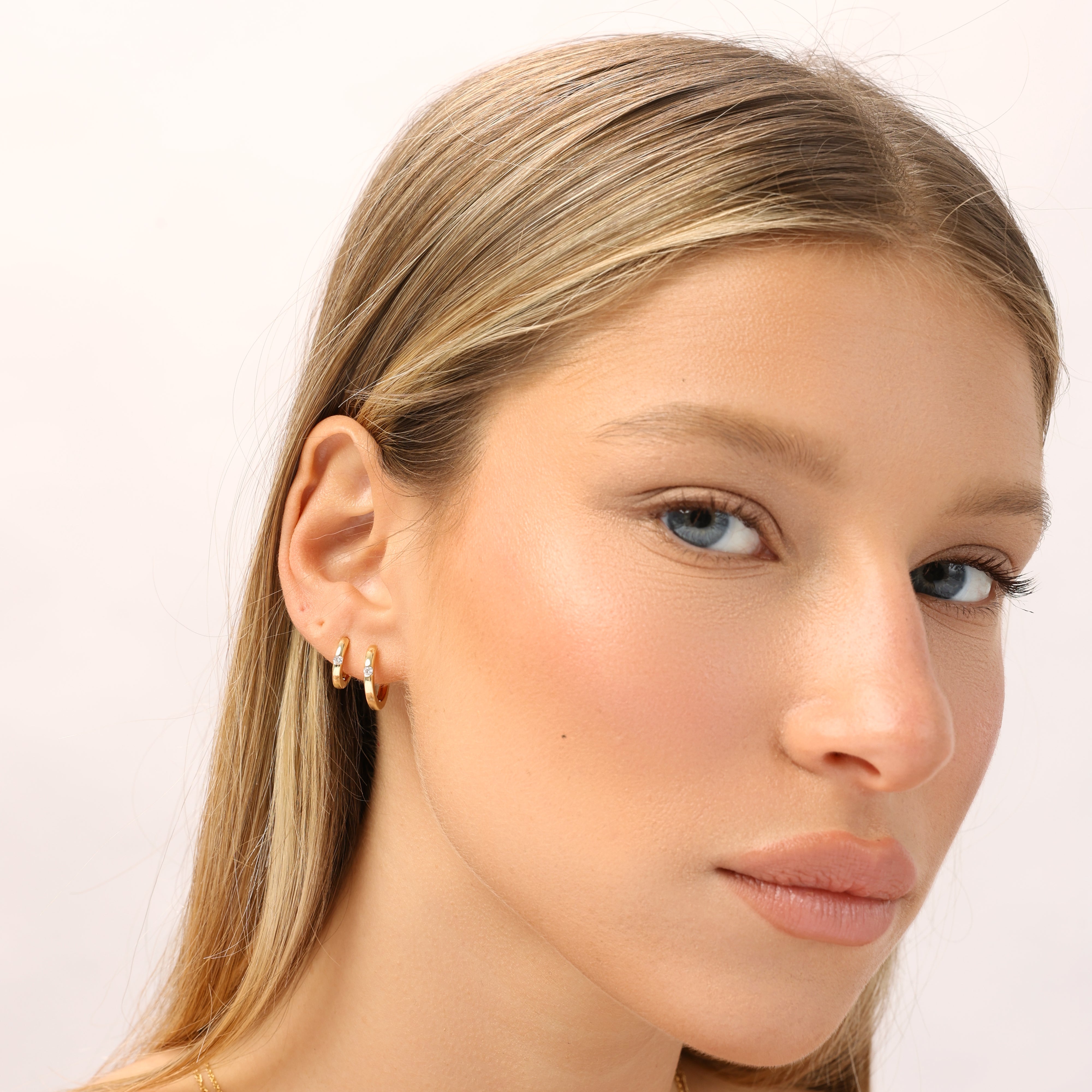 עגילי חישוק נינה ציפוי זהב