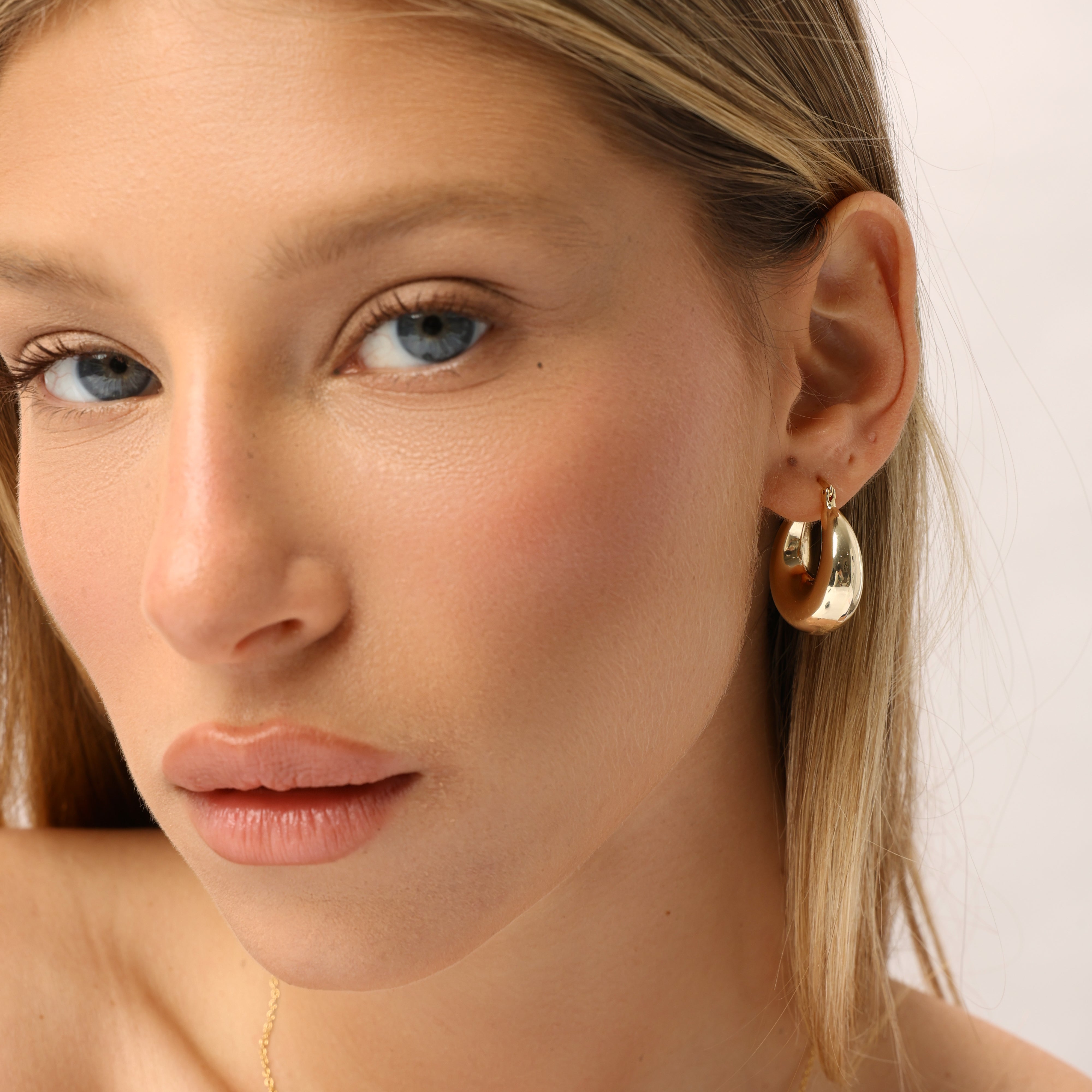 עגילי איקה זהב